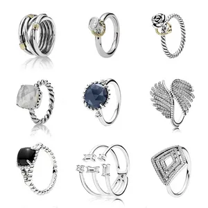 Klassisk S925 sammanflätad pärlmor Clear Zirconia Stacking Rose och Heart Shining Midnight Crystal Phoenix Feather Ring