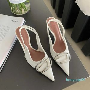 Designer-Schuhe mit hohen Absätzen, Sandalen für Damen, Frühlings-Slipper, flache Metallschnalle hinten, hohle spitze Sandalen