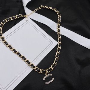 Hip Hop Style Designer Letter Pendant Necklaces 18K Gold Plated Inlaid Crystal Brass Material Sweater Necklace Rope Chain Fashion Women Party Jewelry Accessory