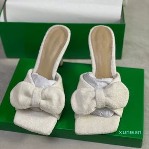 Designer Dress Shoes Evening Satin Bow 9cm Suede Solid Heeled Sandals Summer White Green Light Purple Fine High Heeled sexy woman Shoe size 35-42 with Box