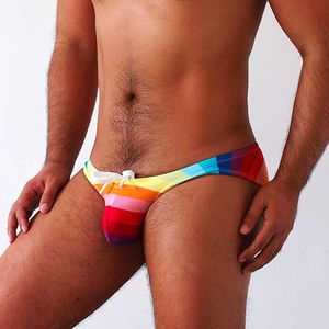 Roupa de banho masculina WD259 sexy arco-íris prited maiôs homens gays quentes biquínis apertados cintura baixa roupa de banho tanga calções de banho cuecas shorts de praiaHKD230621
