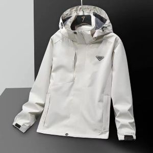 Mäns jackor Mens tröjor Designer Windbreaker Rainproof Jacket Tröja Tryck Mänskjorta Kvalitet Rund Lång bokstav ärm broderi Top Pullover AA AA