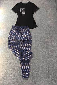 Zweiteilige Sets Mode Coole Damen Briefstickerei Kurzarm-T-Shirt Buntes Doppel-F-Alphabet-Muster Schlanke Hosen Designerkleidung für Frauen 55