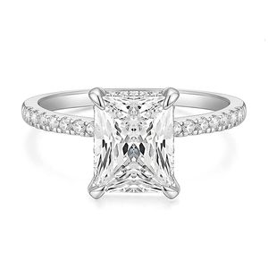 Anello solitario Kolmnsta 4CT Anello di fidanzamento in rame per le donne Radiant Cut Cubic Zirconia Wedding Band CZ Promise Anniversary Ring Size 4-11 230620