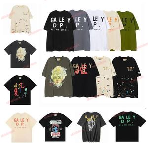 2023 Womenmen's T-shirts Designer Galleries Depts Shirt Alphabet Print Trendy Trend Basic Casual Fashion Loose Kort T-shirt Half Sleeve Tees Green White Oversize