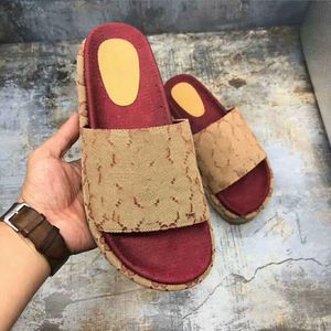 Chinelos de grife novos sapatos de plataforma clássicos letras bordadas sandálias de sola grossa para mulheres verão com saco de pó 35-44