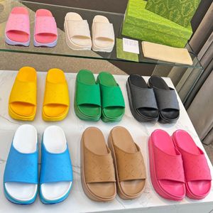 Nya glass tofflor Top Mens Designer Sandaler Womens Fashion Platform Shoes Outdoor Non-Slip Beach Shoes Summer Breatble Casual Shoes Bekväma ihåliga lägenheter