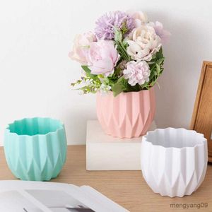 Planters POTS Nordic Style Floral Container Modern European Plast Randig Faux Ceramics Flower Pot Home Decoration Wedding Leverantörer R230621