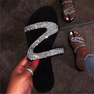 Тапочки Женщины летние квартиры Bling Slippers Женские шлепанцы сандалии на открытом воздухе пляжные женщины сандалии блески для женщин J230621