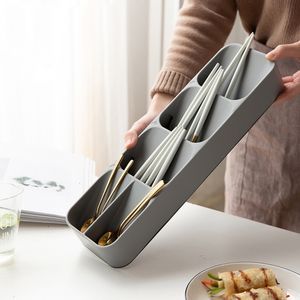 Decorative Plates Kitchen Cutlery Storage Tray Knife Block Holder Tableware Organizer Spoon Fork Separation Box Drawer Plastic Container Cabinet 230621