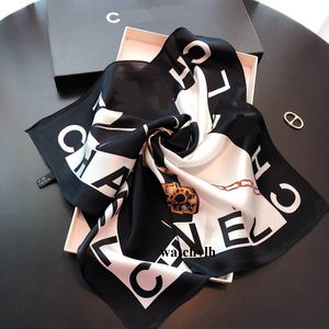 2024 scarf Silk Scarfs C letters scarf for woman Mulberry for Women Lightweight Square Medium Headband Shawl Top quality twiilly Character neckerchiefs Free brand