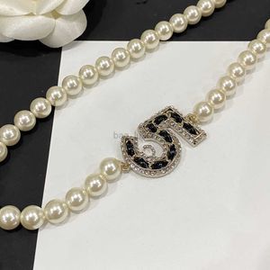 Fashion Designer Gold Plated Pendant Necklaces Brand Brass Copper Chains Double Letter Sweater Pearl Necklace Jewelry B611