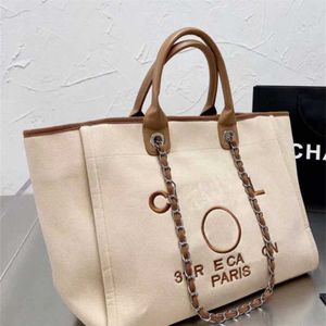 Women's Classics Luxury Hand Embroidered Pearl Beach Bag Big Small Ryggsäckar Canvas Chain Ryggsäck Evening Handväskor VKAS 60% Factory Outlet Sale