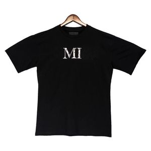 Tasarımcı T Shirt Tshirt Erkek Tişört Yaz Kadın Tshirt Konforlu ve Serin Tshirt Kıyafetleri Spor Giyim Büyük Boy Kıyafetler Designer Gömlek Tee Shirt