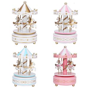 Novelty Items Merry-go-round Music Boxes Wooden Horse Roundabout Carousel Musical Box Plastic Christmas Gift Horse Carousel Box Home Decor 230621