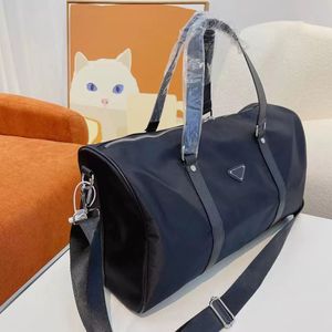 Bolsa Duffle de Grande Capacidade de Alta Qualidade Sacos de Viagem de Lona Ao Ar Livre Preto Letra Simples Macia Único Tamanho Grande Bolsa de Bagagem de Designer de Luxo Bolsas de Ombro de Designer de Luxo