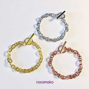 Clic H -Armband zum Verkauf 05 Schmuck kupferte glänzende Schwein Nase Japanische Schnurstil OT -Schnalle mit Geschenkbox