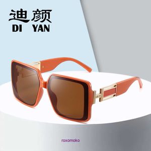 Top Original Quality H Home Sonnenbrille zum Verkauf Die gleiche Art von Familie großer Rahmen Mode und Frauen Ozean Film Box Ins Brille mit Geschenkbox