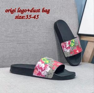 Luxury Designer Sandal Beach Slippers Brown Black Letter Printing Summer Rubber Hollow Out Fashionable Red Blue Flower Casual Slippers Big Size 35-45