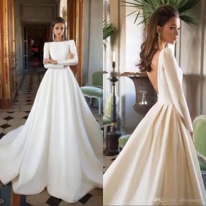 Abiti semplici Nuovissimo scollo a barca maniche lunghe volant senza schienale Abiti da sposa in raso Abito da sposa vintage realizzato su misura