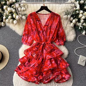 Casual Dresses Seaside Dresses Resort Style V-hals Ruffled Cake Dress Women Summer Waistband Tie Up Slimming Stylish Printed Vestidos 2023