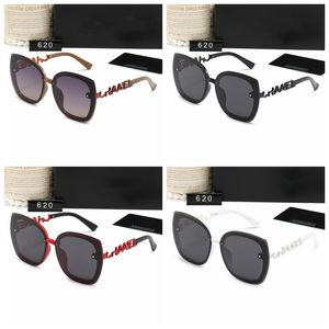 2023 Hot Fashion Accessories Designers sunglasses Sunscreen Luxury sunglasses for women men letter Beach shading UV protection polarized trendy gift with box