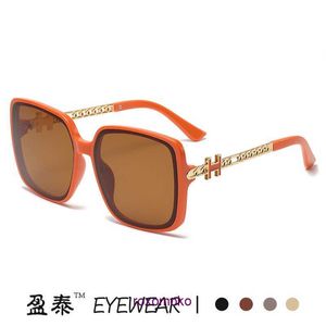 Top Original quality H home sunglasses on sale New family trend large frame personalized rivet fashion ins chain leg street photo mask With Gift Box