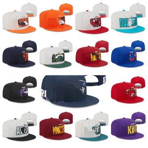 Broderi designer snapbacks monterade hattar boll baskboll hatt all lag bomullsbrev justerbar hatbasketball fotboll mössor utomhus sport mesh cap mix beställning