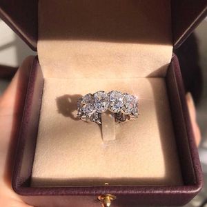 Bröllopsringar Fantastisk begränsad upplaga Eternity Band Promise Ring 925 Sterling Silver 11st Oval Diamond CZ Engagement for Women Tidal Flow Design 60ess