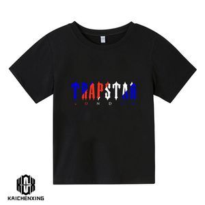 T-shirts märke Trapstar Kids Clothing T-shirt Tracksuit Set Harajuku Topps Tee Funny Hip Hop Color T Shirtbeach Casual Shorts Set 230621