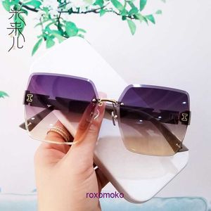 H home Top Original wholesale sunglasses for sale Large frame trend frameless cut edge with insets to cover the face and prevent UV rays Street p With Gift Box