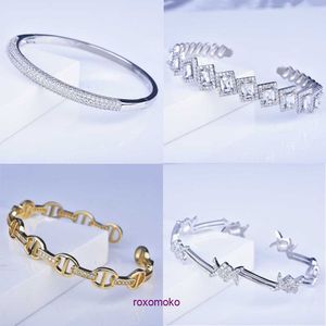 Atacado H Home Designer Pulseiras para venda Online celebridade Tiktok transmissão ao vivo micro pulseira de diamante incrustada estrela mesmo nariz de porco alto carbono cl Com caixa de presente