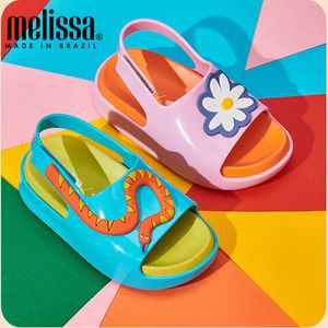 Sandalet mini melissa çocukları yaz sandaletleri çocuk moda yumuşak taban jöle ayakkabıları kız çocuk prenses plaj ayakkabıları bebek plaj ayakkabıları 230621