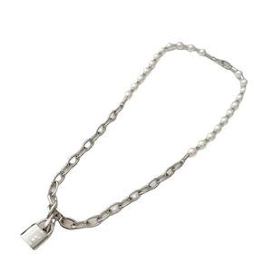 Original märke TFF Lock Head Chain Pearl Splice Armband Hip Hop Personlig mångsidig stil Multipla bärmetoder kan göras till halsband