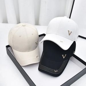 Cross Flower Designer Hat Baseball Heart Men's Snapbacks White Black Women's Hat High Quality Brand V Hat