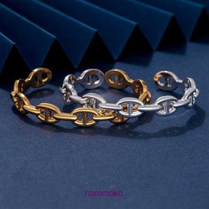 Fashion all'ingrosso H Braccialetti domestici Shop online High Edition S925H Nuovo maiale naso liscio di qualità leggera Bracciale circolare Bracciale Cool Air Personal con scatola regalo