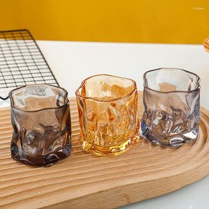 Su şişeleri basit bükülmüş kare cam viski bardağı retro niş özel şekilli kahve origami