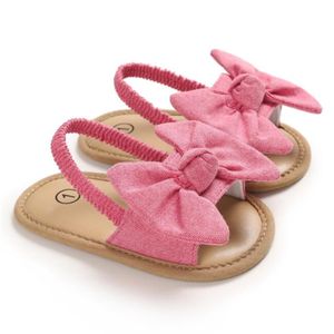 Sapatos infantis de verão novos sapatos de sola macia para bebês moda sandálias respiráveis