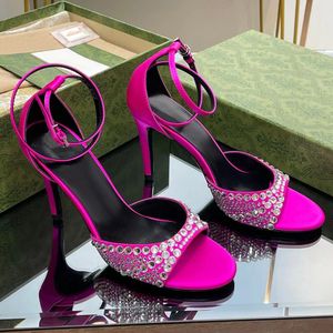 Crystal Decorated Women's Mid Heel Sandals Luxury Designer Satin Rhinestone High Heels Ankel Strap Fashion Wedding Dress Shoes 7.5cm Party Factory Factorwear