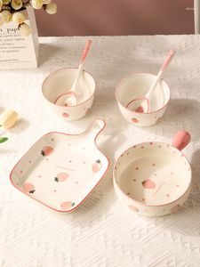 Ciotole Stoviglie in ceramica stampata alla fragola Piatti colorati sottosmalto chic Contenitore per piatti in stile giapponese per bambini carino