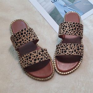 Women Slippers Sandals 713 Leopard Flats 2024 Summer Rome Beach Shoes Causal Ladies Classic Slingback Flip Flops Slides