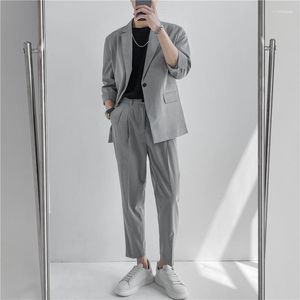 Mäns kostymer Men 2023 Summer Unique Design British Men's Suit Shorts randig Halva ärm Mens 2 stycken Blazer Pants Casual Green