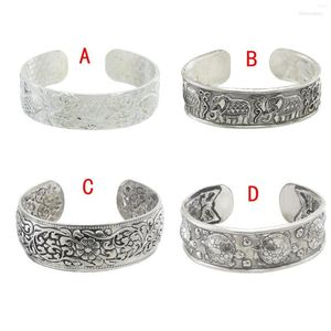 Pulseira Vintage Cor Prata Oxidada Metal Bangles Para Mulheres Boho Esculpida Elefante Peixe Flor Manguito Aberto Jóias Tribais Ciganas