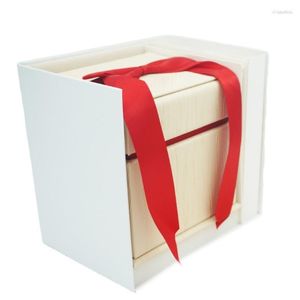 Obejrzyj pudełka wysokiej jakości Marka Square Red Box Card Tagi i dokumenty w angielskim zegarkach Oryginalne wewnętrzne zewnętrzne na rękę