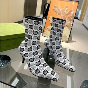 Sticka ankelstövlar Designer Spring Autumn Fashion High Heel in the Boots Paint With Stretch Hose Subnet Set Wear Leather Outrole Boots Women Dancing Wedding Boots