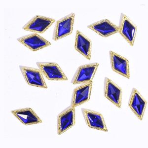 Decorações de arte para unhas 10 pçs/pacote Strass transparentes Vidro colorido Forma de diamante Pedras preciosas para unhas Dekor-Joias ###