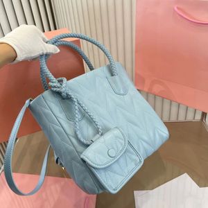 Luxury High Quality Designer Bag Stylish Delicate Söt tygväska Oblique Casual Läderväska axelväska Tygväska