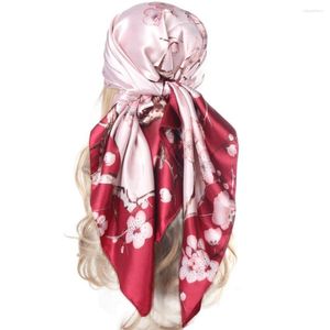 Sciarpe 2023 Sciarpa di seta per fascia per capelli Moda Hijab Foulard Fazzoletto femminile Fasce per capelli Bandana Stampa Scialle e impacchi Foulard