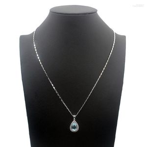 Hänge halsband hermosa smycken silverfärg med halsband kedja ljus bluetopaz vattendropp mode juvelen hängande