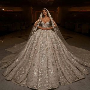 2020 Dubai Luksusowe sukienki ślubne Plus Size Capel Train Sweetheart Vestido de novia Appliqued ślubne suknie ślubne niestandardowe Made2283